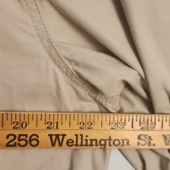 Roots Men's Beige Button-Down Shirt – Classic Utility Cotton - Picture 7 of 14